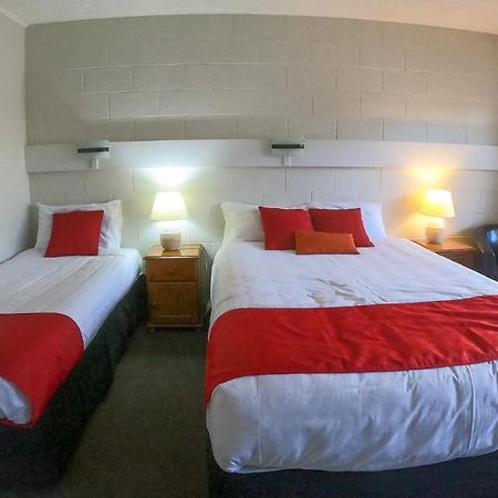 Fiesta Court Motel Whanganui Bagian luar foto